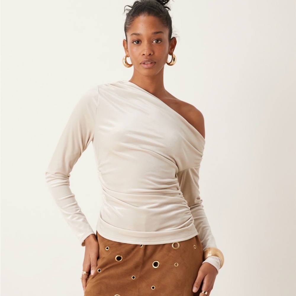 Abercrombie & Fitch Cream One-Shoulder Blouse